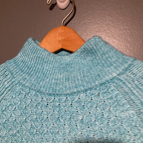 Talbots Women Sweater Pullover Size M Blue Turtleneck Quilted Knit Classic - Picture 2 of 8